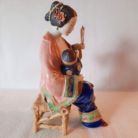 Antique Chinese Porcelain Figurine of Mother and Baby, 9.5" Tall - Picture 2 of 10